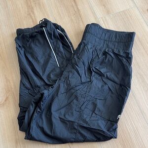 BNWOT Fabletics Black Lightweight Track pant joggers